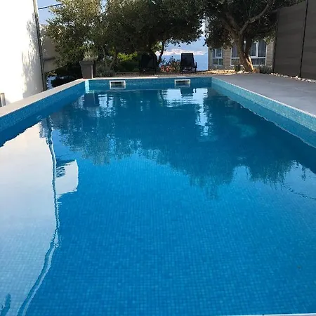 Apartmani Milka I Jozo Omiš Esterno foto