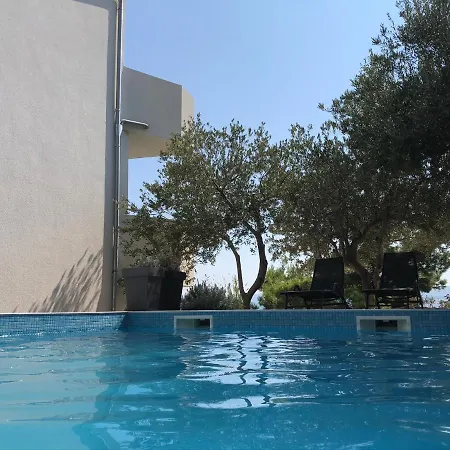 Apartmani Milka I Jozo Omiš Esterno foto