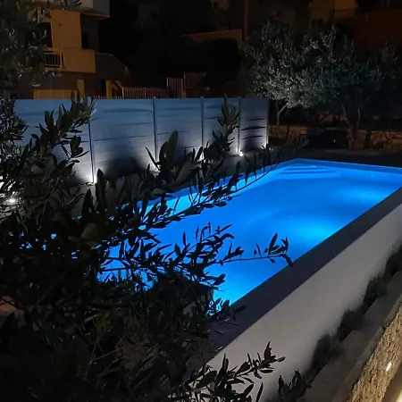 Apartmani Milka I Jozo Omiš Esterno foto
