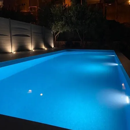 Apartmani Milka I Jozo Omiš Esterno foto