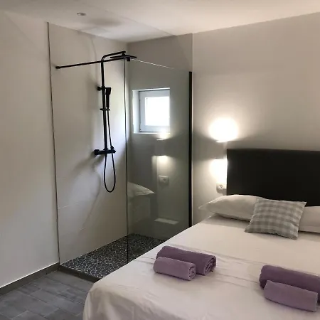 Apartmani Milka I Jozo Omiš Esterno foto