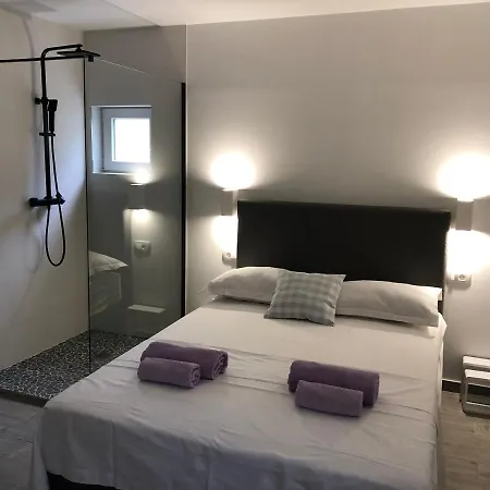 Apartmani Milka I Jozo Omiš Esterno foto