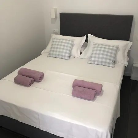 Apartmani Milka I Jozo Omiš Esterno foto
