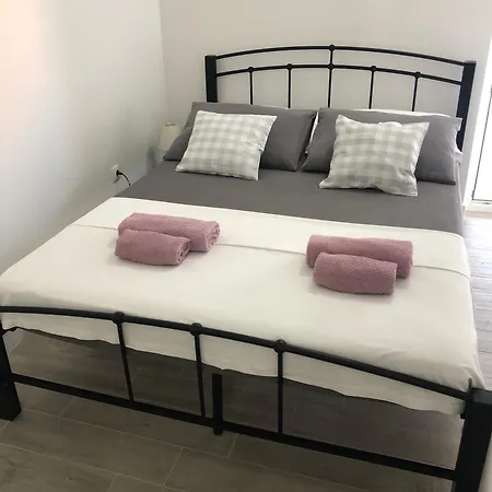Apartmani Milka I Jozo Omiš Camera foto