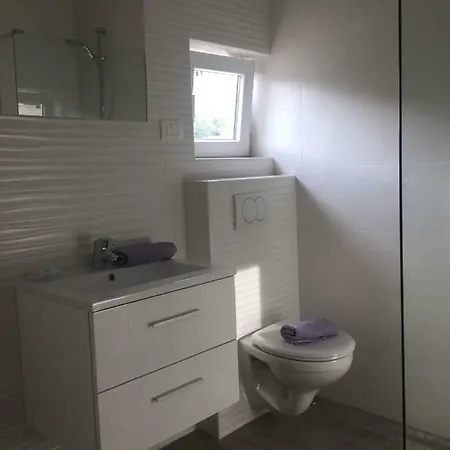 Apartmani Milka I Jozo Omiš Esterno foto